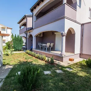 apartments-vukalovic-2.in-istria.net/